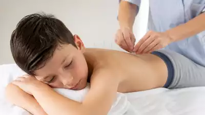 Akupunktur Sitzung mit Kind